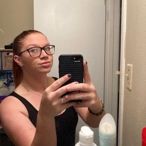 Meet your Posher, Kara